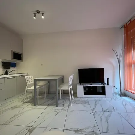 5 Rent Center * Lugano