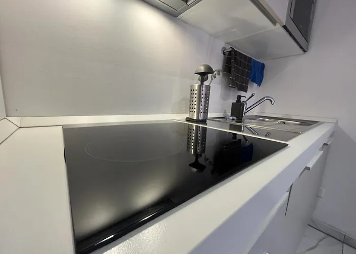 5 Rent Center ルガーノ