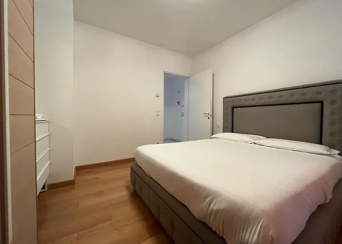 5 Rent Center Apartman